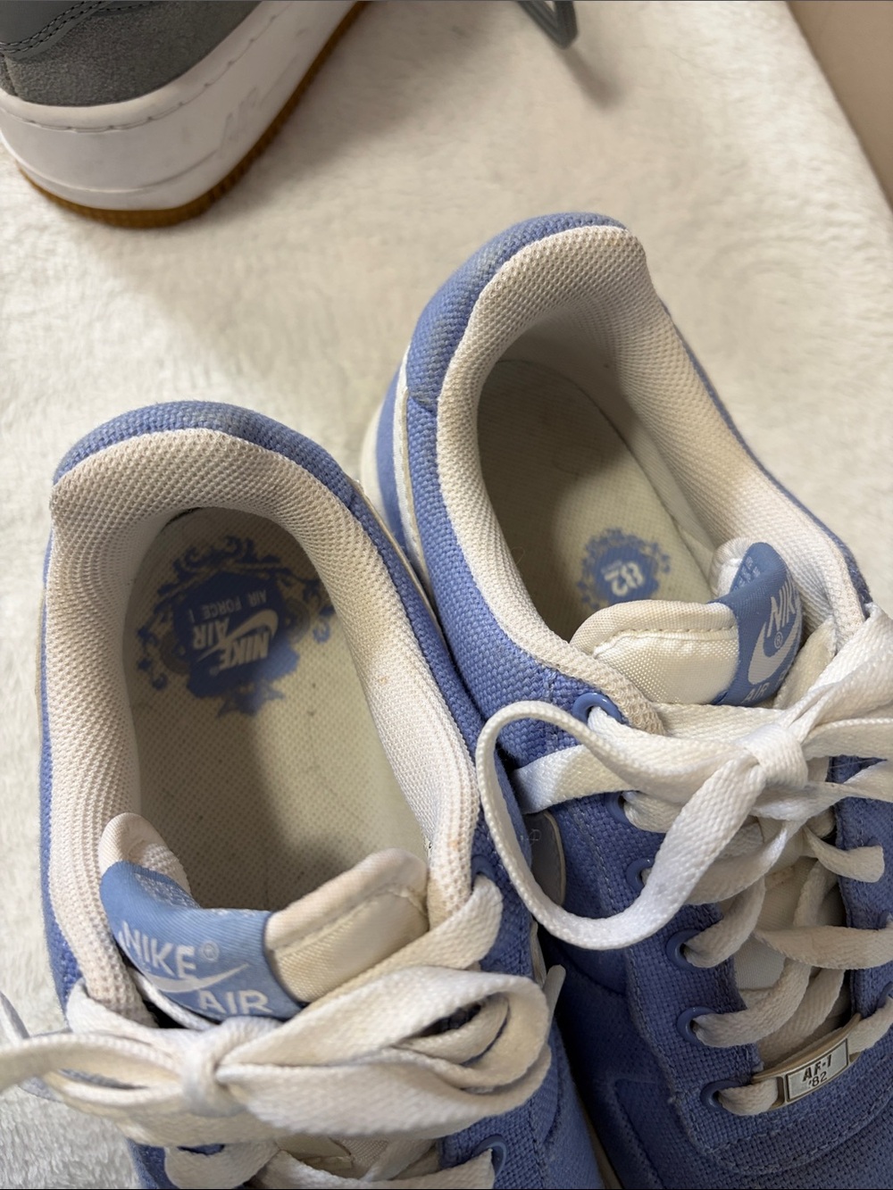 Nike Air Force 1 Low Top Sneakers - 8.5 Women’s Light Blue & White Canvas - Picture 7 of 7